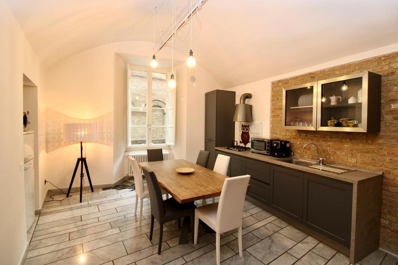 Luxury Suite Apartment Angiolieri Сієна Екстер'єр фото