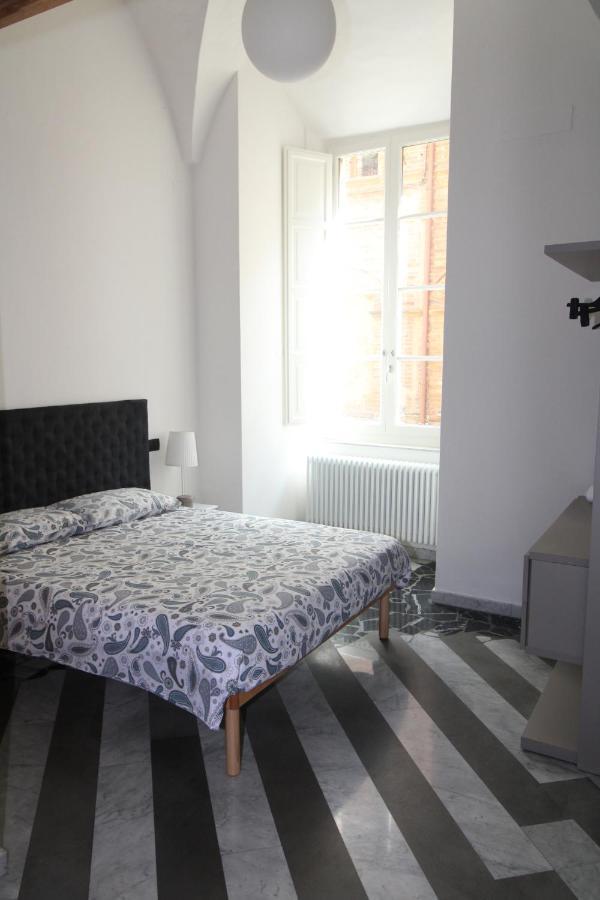 Luxury Suite Apartment Angiolieri Сієна Екстер'єр фото